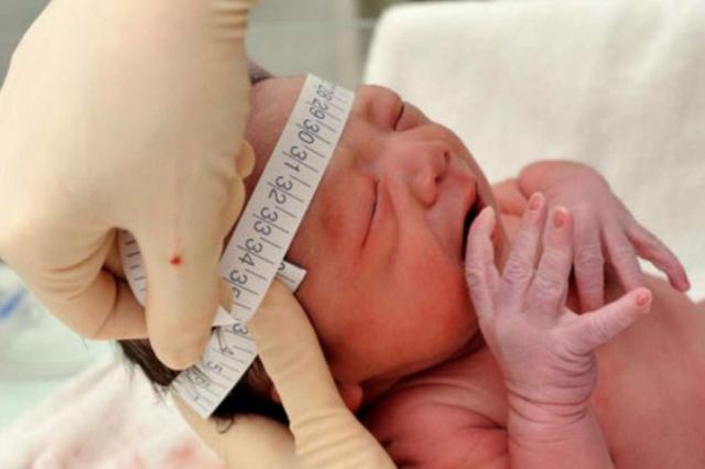 О чем «расскажет» объем головы новорожденного: измеряем и контролируем